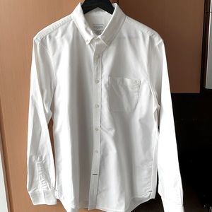 White Oxford cloth men’s shirt